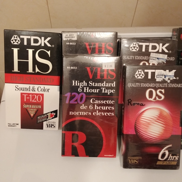 NWT bundle of 8 new VHS tape - Picture 3 of 5
